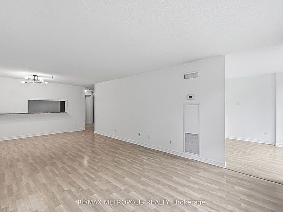 3rd image of 1485 Lakeshore Rd E #409