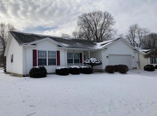 338 E Howard St, Willard, OH 44890