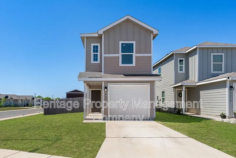 4 bed, 2.5 bath, 1532 sqft, $1,475 — Photo 1