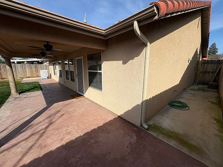 1031 N Crenshaw St — Photo 34