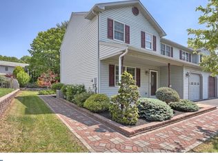6125 Pond View Dr, Birdsboro, PA 19508