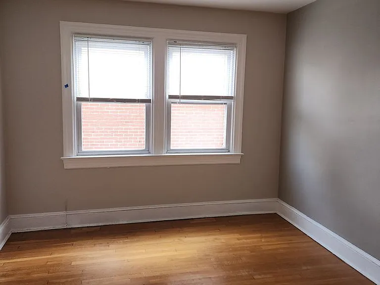 2105 Mount Vernon Ave — Photo 10
