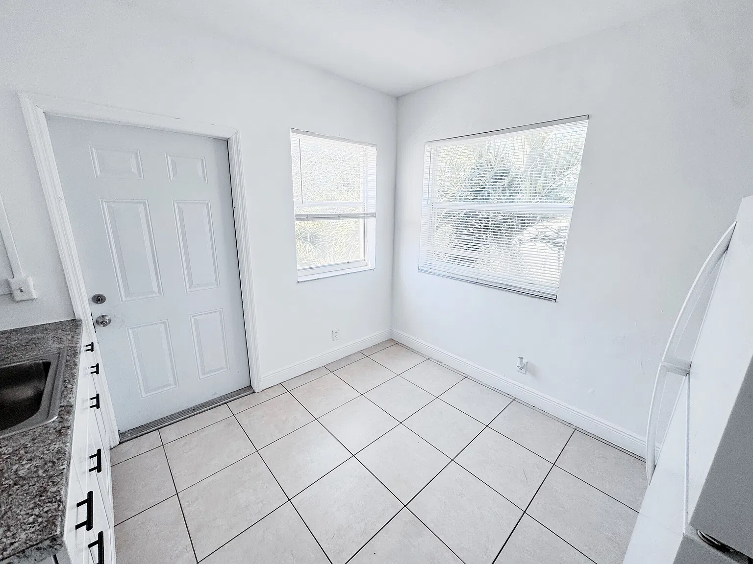 1 bed, 550 sqft, $1,200 — Photo 2