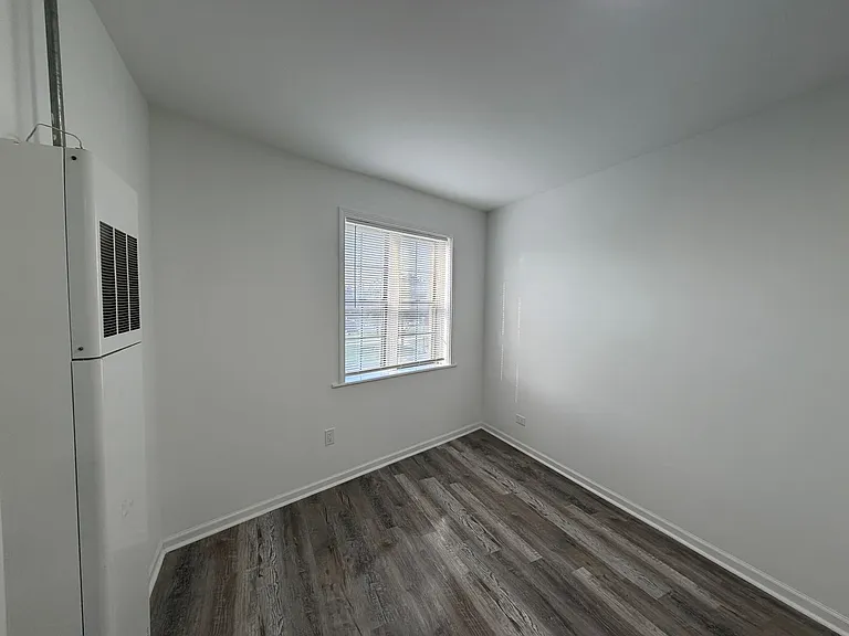 27 E Park Blvd — Photo 20