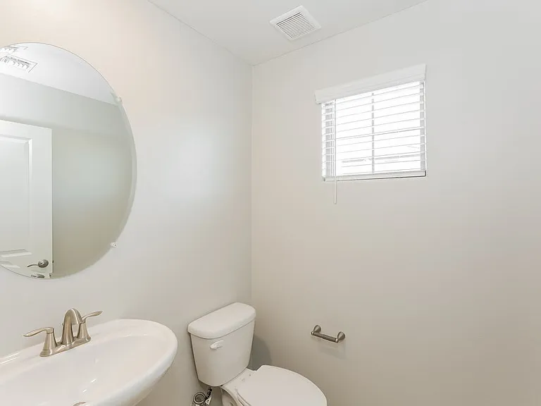 8039 W Agora Ln — Photo 15