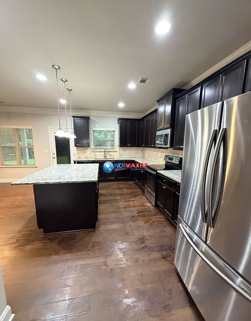 4-Bedroom House In Lake Lanier Cluster In Buford — Photo 4