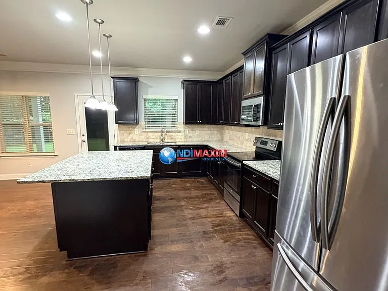 4201 Towncastle Ln — Photo 4
