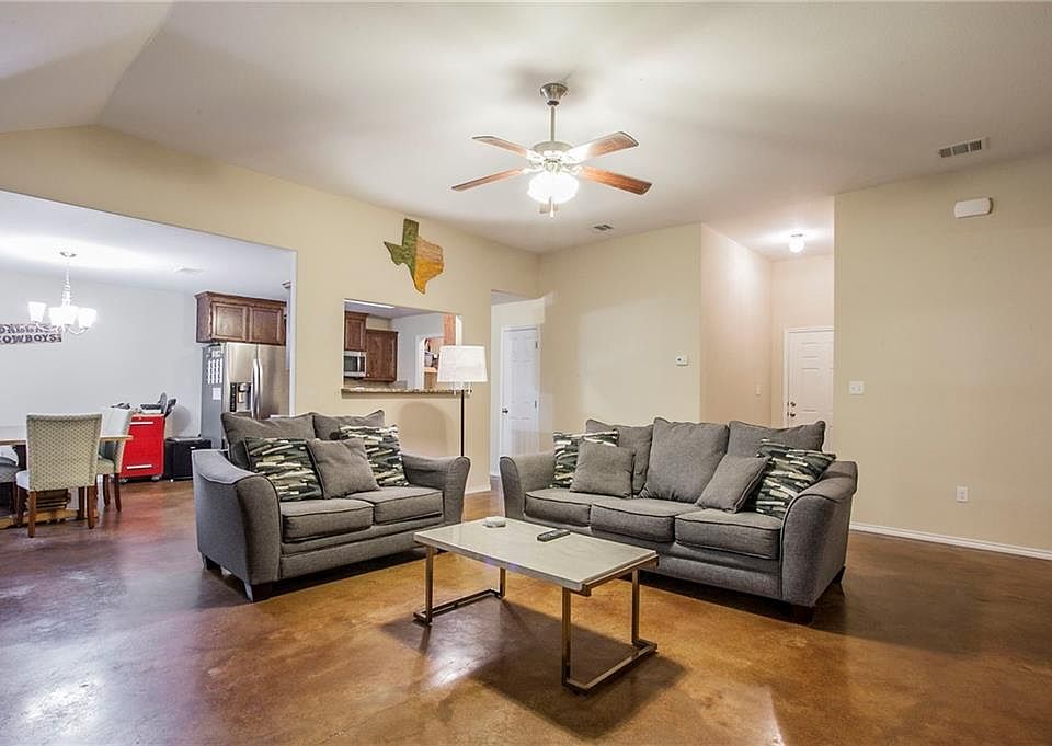 1st image of 213 Woodland Blvd