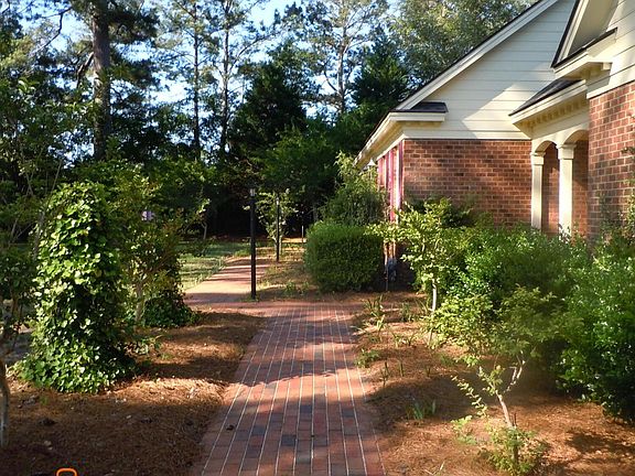 3rd image of 43 Willow Drive