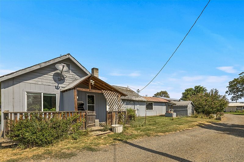 2nd image of 420 Schnebly Road