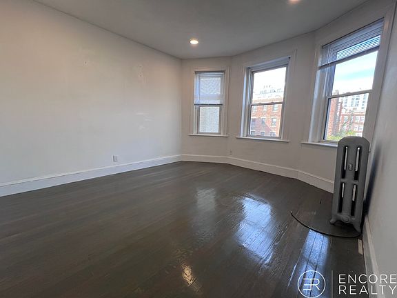 4th image of 115 Park Dr #34A