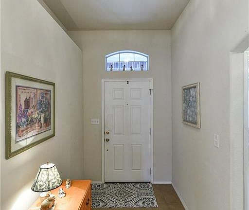 2nd image of 405 Choctaw Ln