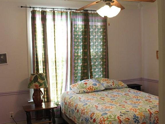 3rd image of 204 Morton Ave