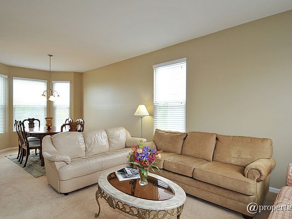 Living Room/Dining Room