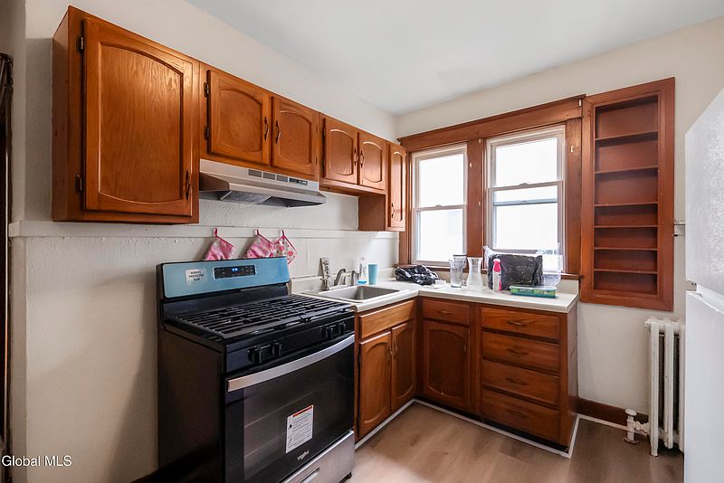 2nd image of 149 Homestead Avenue