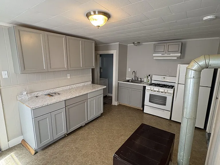 88 Linden St #1S — Photo 3