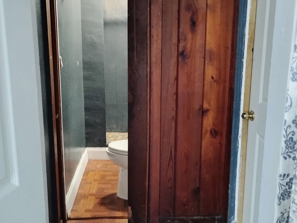 2nd image of 2806 Atlantic Ave #3