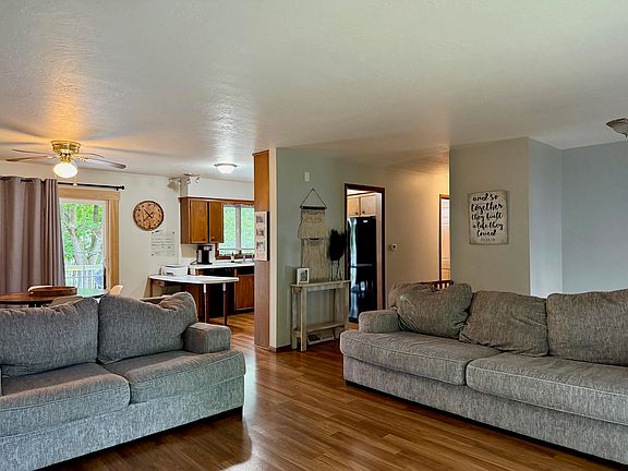 4th image of 1406 Jackson Ave