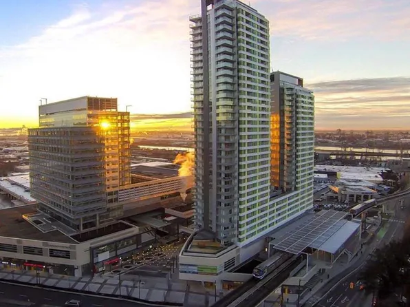 488 SW Marine Dr #704, Vancouver, BC V5X 0C6