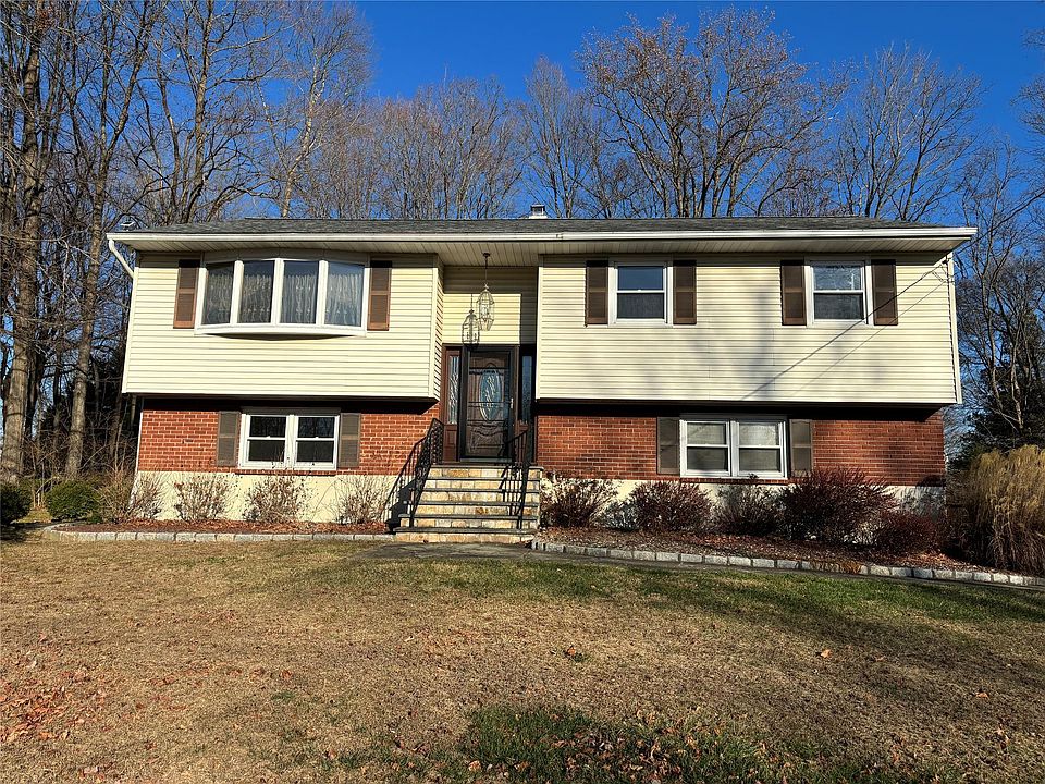 1st image of 2842 Quinlan Street