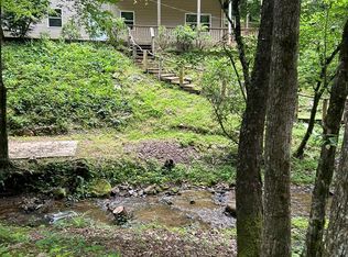 466 Old Camptown Dr, Hayesville, NC 28904