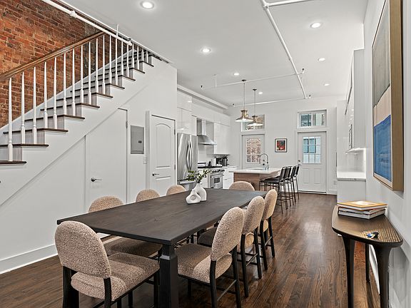 3rd image of 216 W 123rd St #1