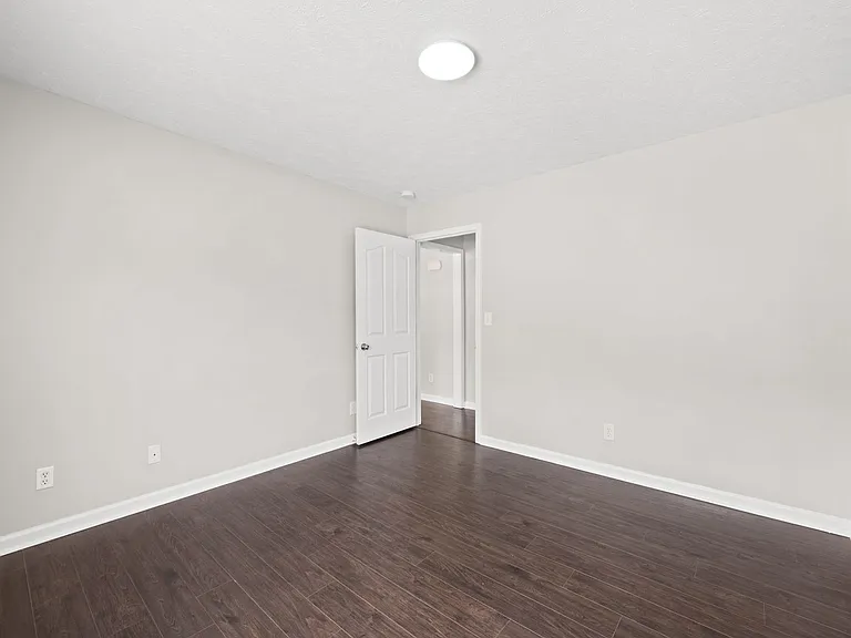 574 Oakmont Dr — Photo 19