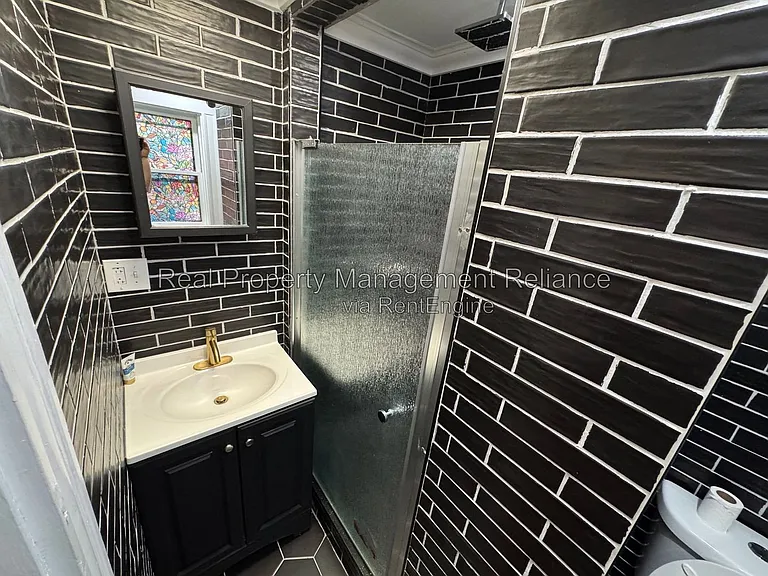 44 Pingree St #5 — Photo 14