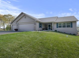 1363 Glacier Dr, Byron, IL 61010