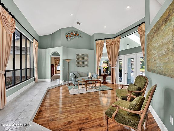 4th image of 2315 Polonius Ln