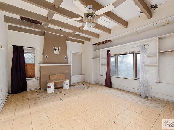 4th image of 211 Ponciana St