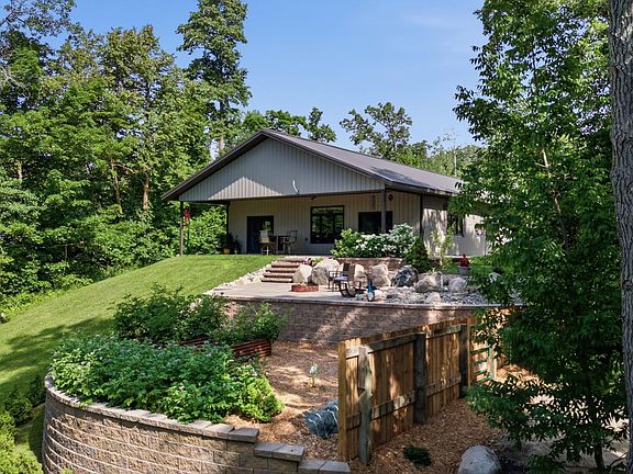 2nd image of 32955 Carlson Dr