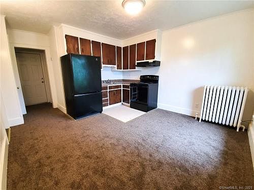 5th image of 196 Woodland St #C