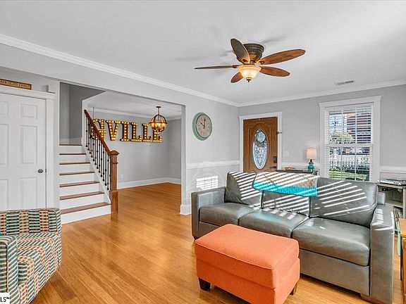 5th image of 505 Arlington Ave