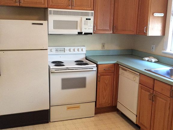 4th image of 203 N State St #1