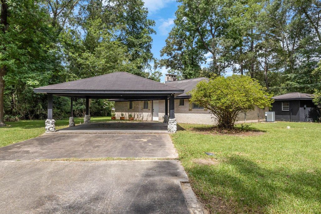 917 Huckleberry St, Village Mills, TX - View 5