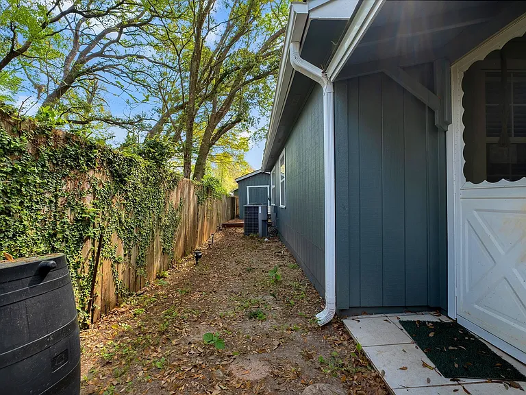 1552 Cinnamon Bear Cir — Photo 27