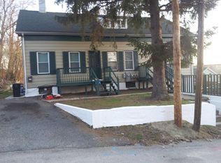 75 1st St, West Warwick, RI 02893