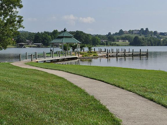 5th image of 38 Mallard Bay Dr