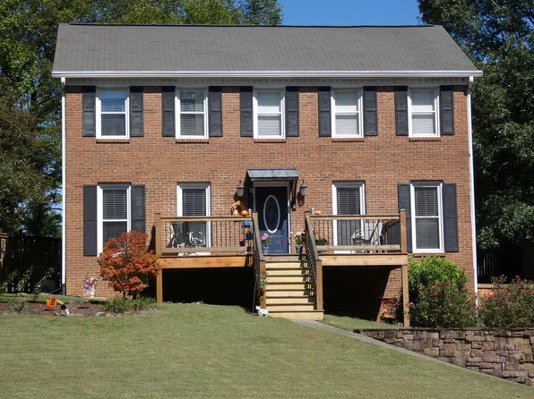 1765 Apple Blvd, Marietta, GA 30066