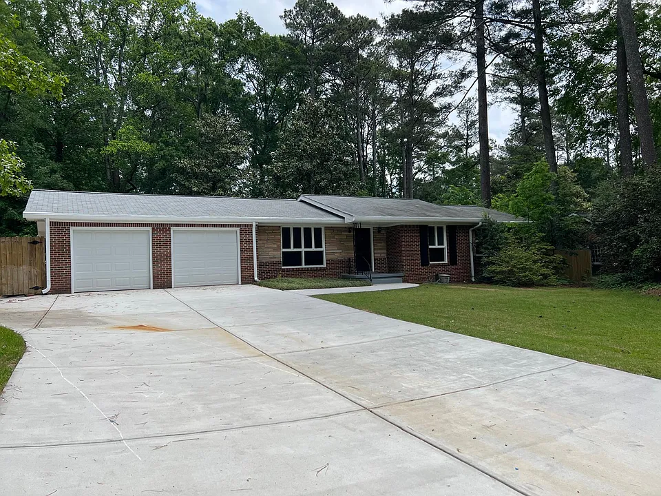 3284 Embry Cir #3284