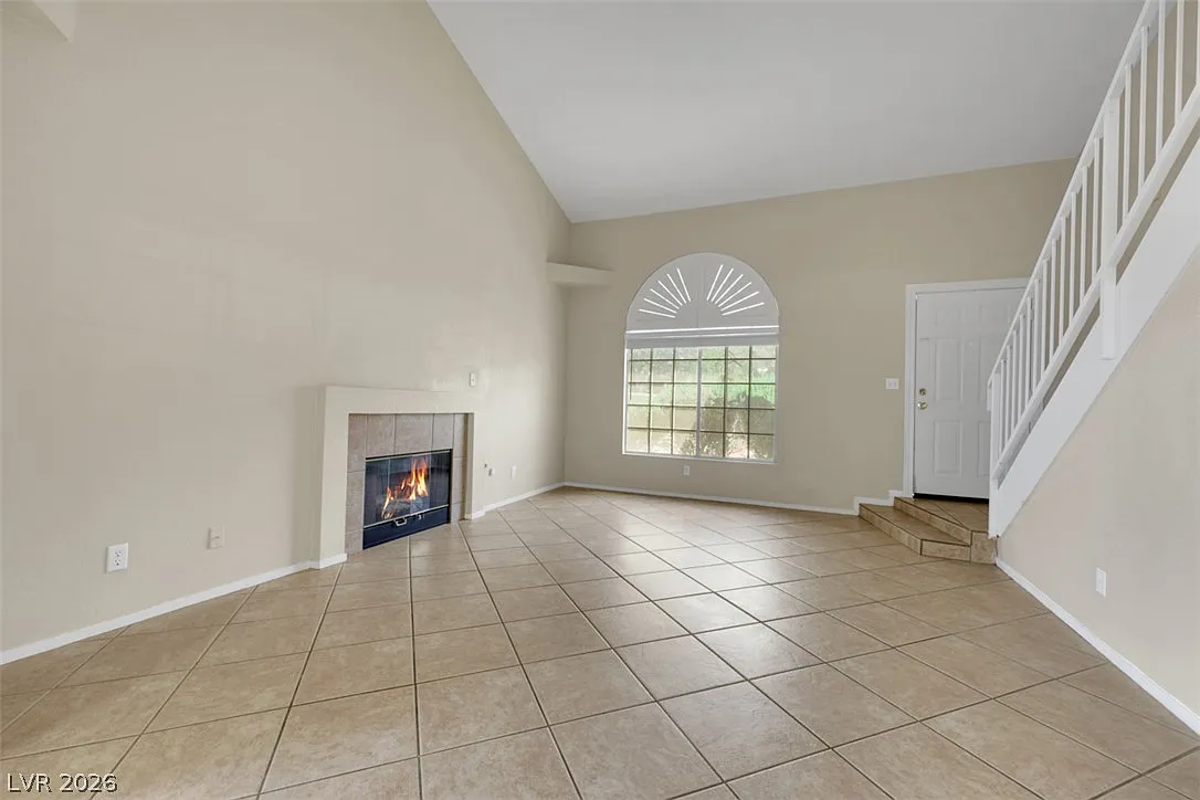 2 bed, 2.5 bath, 1287 sqft, $1,775 — Photo 3