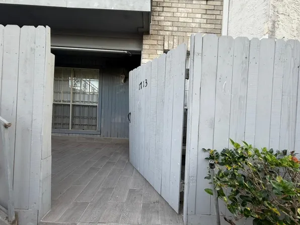 6606 De Moss Dr APT 1713, Houston, TX 77074