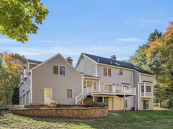 5th image of 73 Holly Ridge Rd