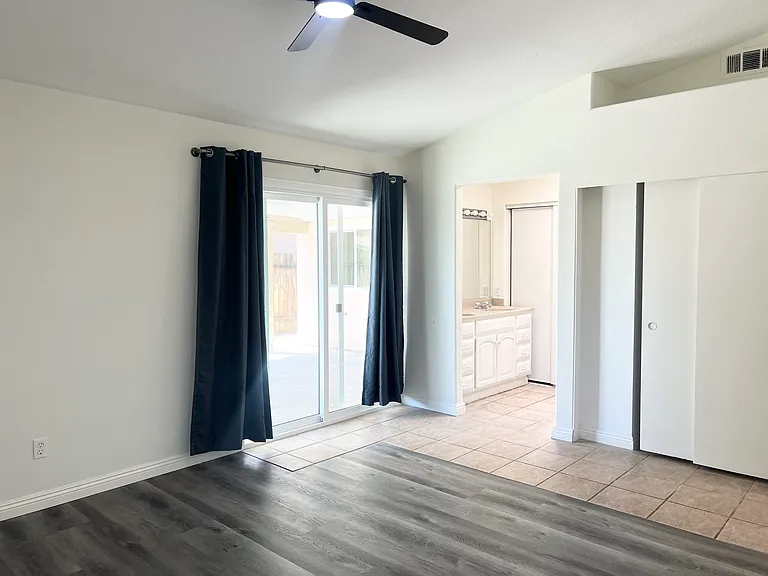 1084 E Evans St — Photo 16