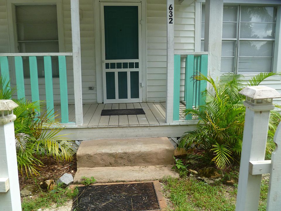 2nd image of 634 Julia St