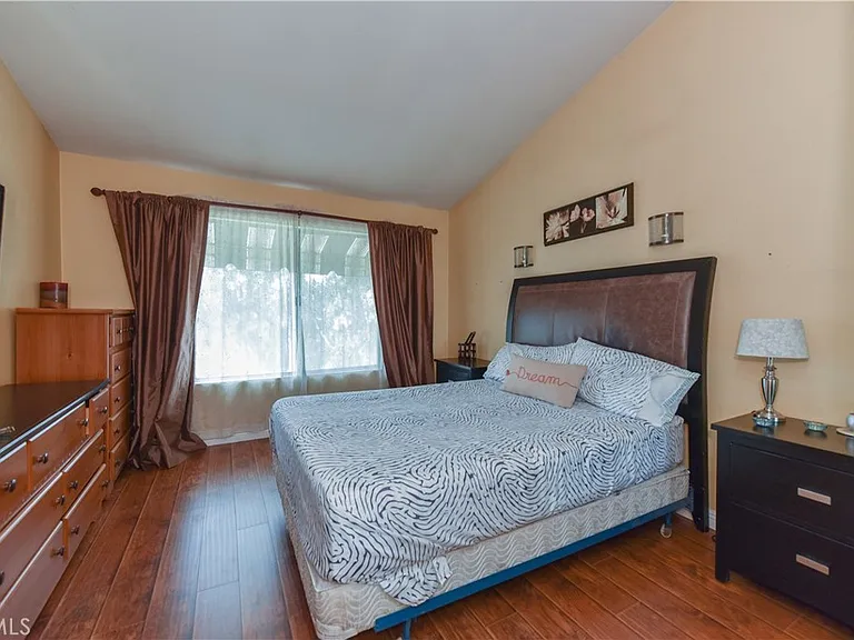 145 Stanford Ct #35 — Photo 31