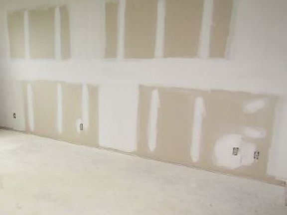 4th image of 4200 Hillcrest Dr APT 503