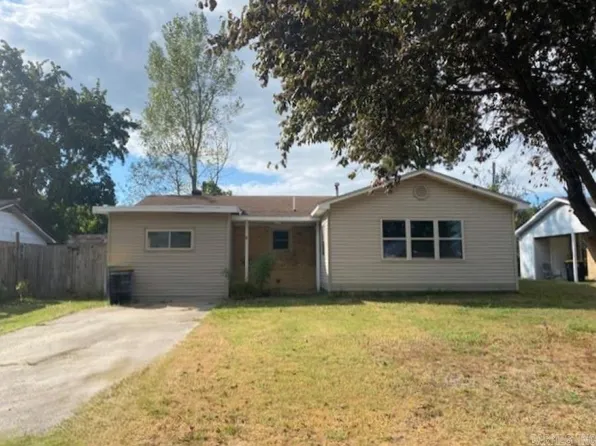 201 Quapaw St, Steele, MO 63877