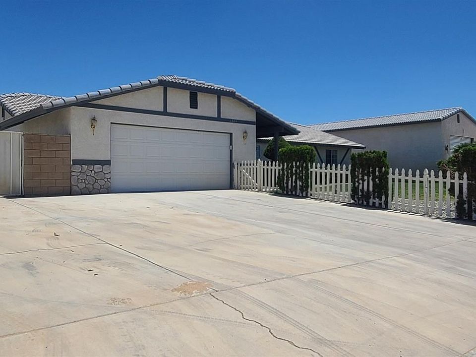 1st image of 11683 Merino Ave